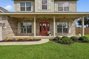 8566 Holley Hills Cir, Navarre, FL 32566 - Photo 1