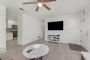 126 NW Watson Dr, Fort Walton Beach, FL 32548 - Photo 7