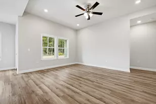 6122 Mildreds Wy, Crestview, FL 32539 - Photo 9