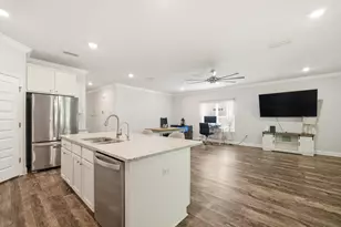 451 Lightning Bug Ln, Freeport, FL 32439 - Photo 9