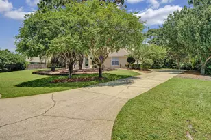 2556 Cove Rd, Navarre, FL 32566 - Photo 13