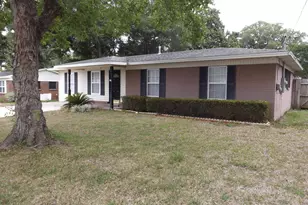 116 NW Holmes Blvd, Fort Walton Beach, FL 32548 - Photo 1