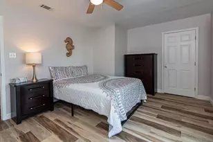8468 Gulf Blvd, Navarre, FL 32566 - Photo 15