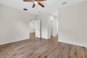 2129 Jeannie St, Navarre, FL 32566 - Photo 23