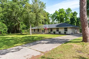 2507 Edgewater Dr, Niceville, FL 32578 - Photo 1
