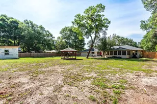 2507 Edgewater Dr, Niceville, FL 32578 - Photo 35