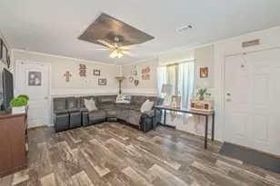 3984 1st Ave, Laurel Hill, FL 32567 - Photo 3
