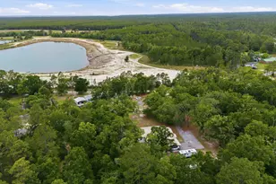 1259 Black Creek Blvd, Freeport, FL 32439 - Photo 21