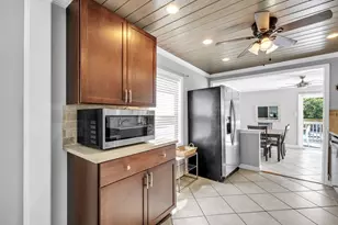 125 Malaga Pl, Panama City Beach, FL 32413 - Photo 13