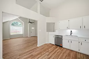 3047 Yorktown Cir, Fort Walton Beach, FL 32547 - Photo 11
