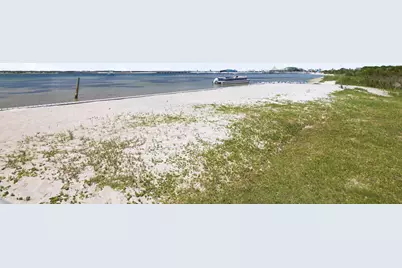 8522 Gulf Boulevard #APT 20, Navarre, FL 32566 - Photo 45