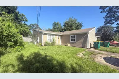 649 Carnathan Court, Fort Walton Beach, FL 32547 - Photo 1