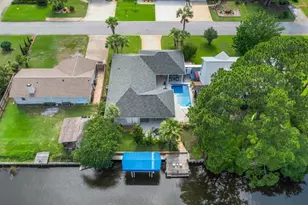 1624 Llani Ln, Gulf Breeze, FL 32563 - Photo 67