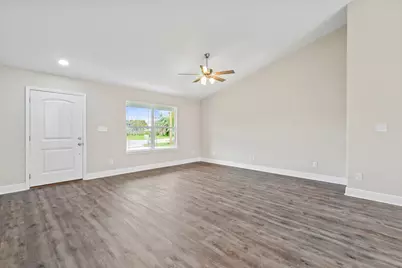 2727 Braswell Street, Navarre, FL 32566 - Photo 5