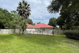 205 Wedgewood Ln, Crestview, FL 32536 - Photo 25