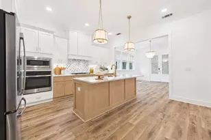 241 Grandview Ave, Valparaiso, FL 32580 - Photo 9