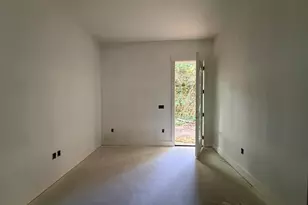 241 Grandview Ave, Valparaiso, FL 32580 - Photo 9