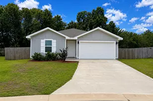 3105 Tricia Cir, Crestview, FL 32539 - Photo 1