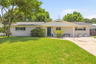 326 NW Leah Miller Dr, Fort Walton Beach, FL 32548 - Photo 1