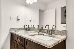 326 NW Leah Miller Dr, Fort Walton Beach, FL 32548 - Photo 29
