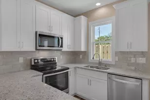 431 Adams Ave, Valparaiso, FL 32580 - Photo 7