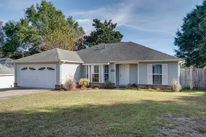 128 Menzel Street, Valparaiso, FL 32580 - Photo 1