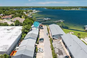 443 Waterway Ln, Fort Walton Beach, FL 32547 - Photo 3