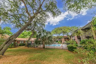 229 Carmel Dr, Fort Walton Beach, FL 32547 - Photo 15