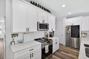 100 SE Carson Dr, Fort Walton Beach, FL 32548 - Photo 9