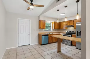 122 Green Dr, Mary Esther, FL 32569 - Photo 9