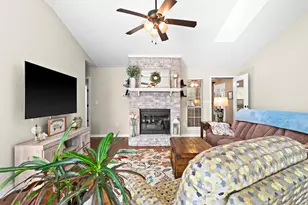 134 Wright Cir, Niceville, FL 32578 - Photo 7