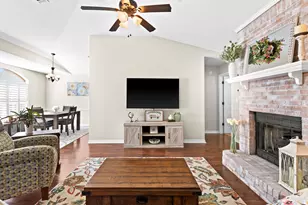 134 Wright Cir, Niceville, FL 32578 - Photo 9