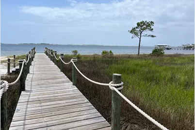 220 Wynnehaven Beach Road, Mary Esther, FL 32569 - Photo 41