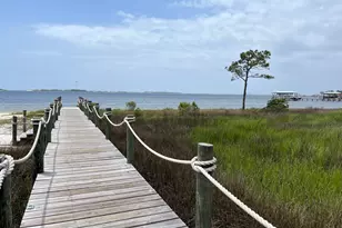 220 Wynnehaven Beach Rd, Mary Esther, FL 32569 - Photo 41