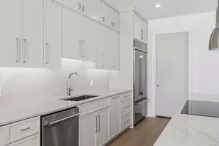 21522 Dolphin Ave, Panama City Beach, FL 32413 - Photo 29