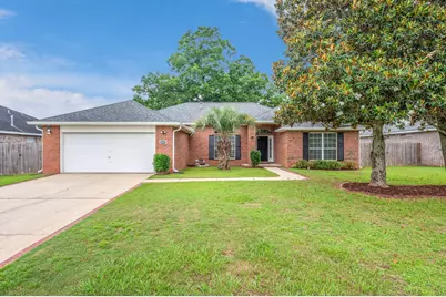 5621 N Brook Drive, Crestview, FL 32539 - Photo 1