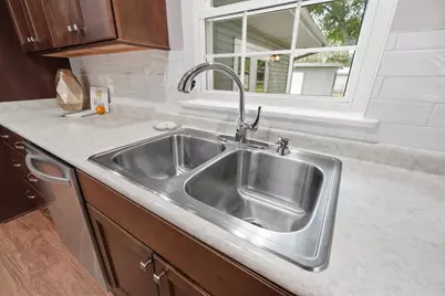 514 E Hollywood Boulevard, Mary Esther, FL 32569 - Photo 13