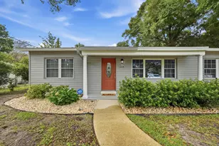 514 E Hollywood Blvd, Mary Esther, FL 32569 - Photo 7