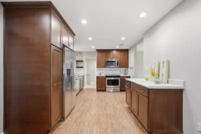 514 E Hollywood Boulevard, Mary Esther, FL 32569 - Photo 17