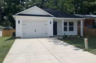 659 Lee Ave, Crestview, FL 32539 - Photo 1