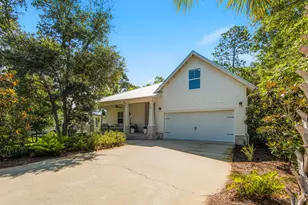 109 Sun Bear Cir, Freeport, FL 32439 - Photo 1