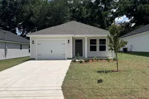 661 Lee Ave, Crestview, FL 32539 - Photo 1