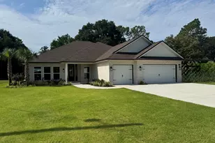 18 Walnut Ave, Shalimar, FL 32579 - Photo 1