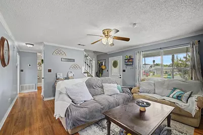 410 Woodland Park Circle, Mary Esther, FL 32569 - Photo 5
