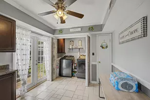 410 Woodland Park Cir, Mary Esther, FL 32569 - Photo 13