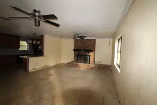 6047 Eden Square, Crestview, FL 32539 - Photo 9