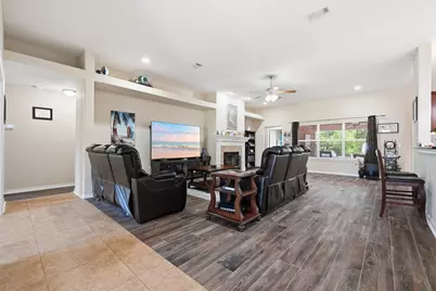 7808 Fenwick Street, Navarre, FL 32566 - Photo 17