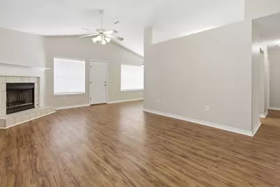 6182 Bandol Court, Milton, FL 32570 - Photo 5
