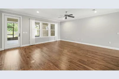 208 Meadow Lake Drive, Freeport, FL 32439 - Photo 5