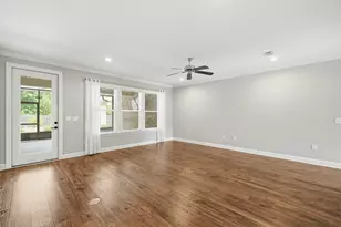 208 Meadow Lake Dr, Freeport, FL 32439 - Photo 5